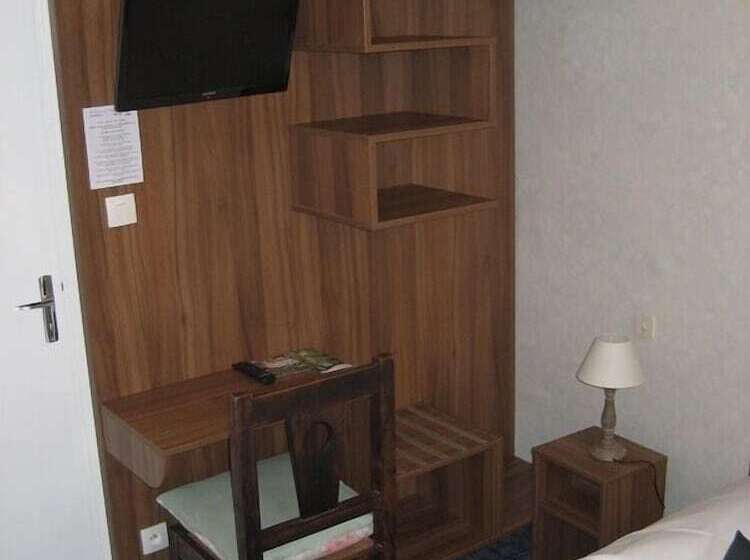 Logis Hotel Restaurant Le Cheval Blanc