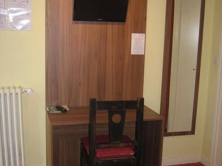 Logis Hotel Restaurant Le Cheval Blanc