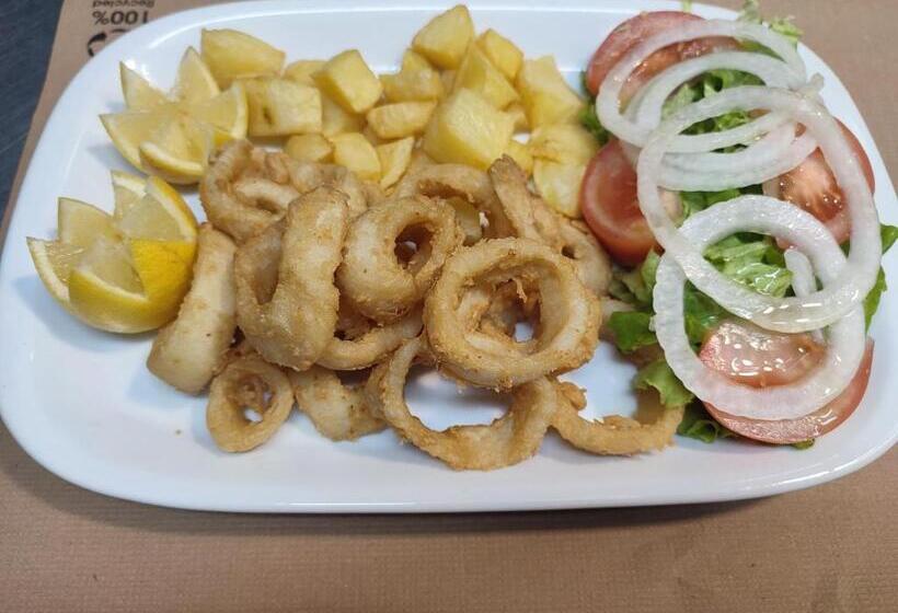 هتل Restaurante Las Camelias