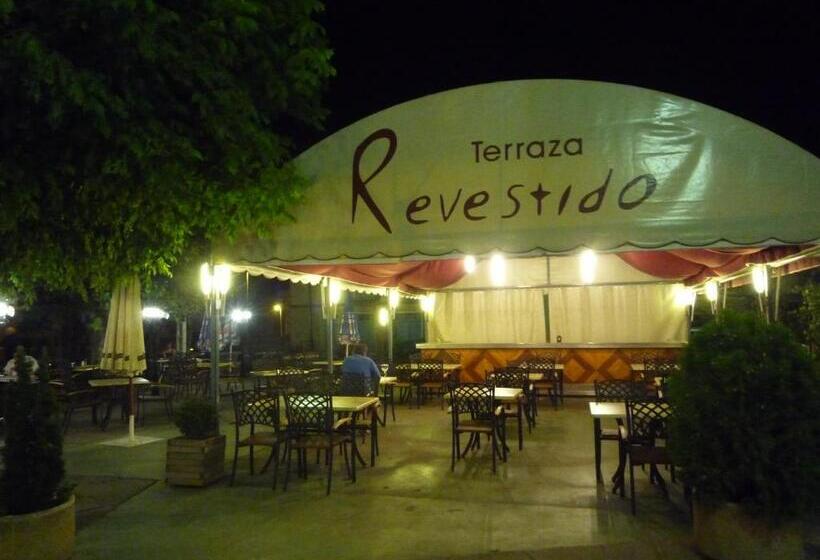 فندق Restaurante Revestido