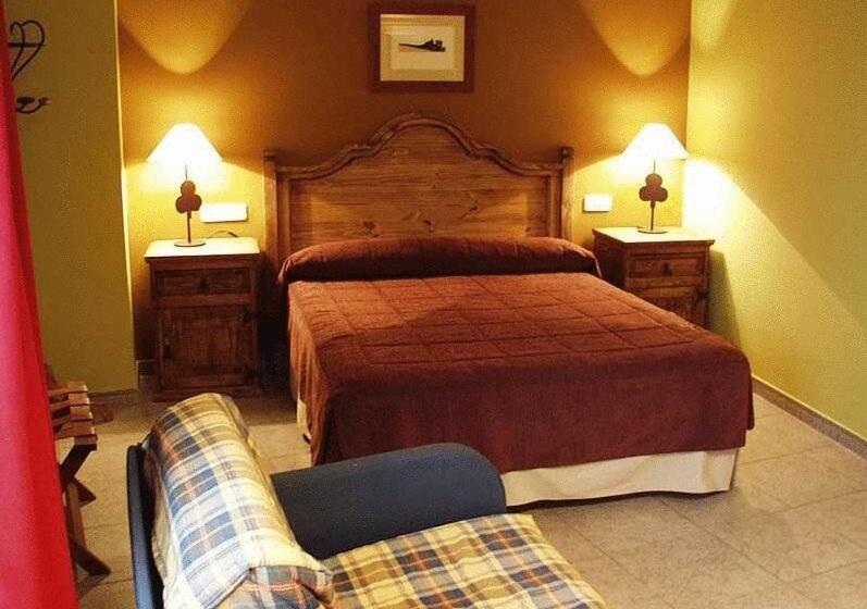 فندق Restaurante Revestido