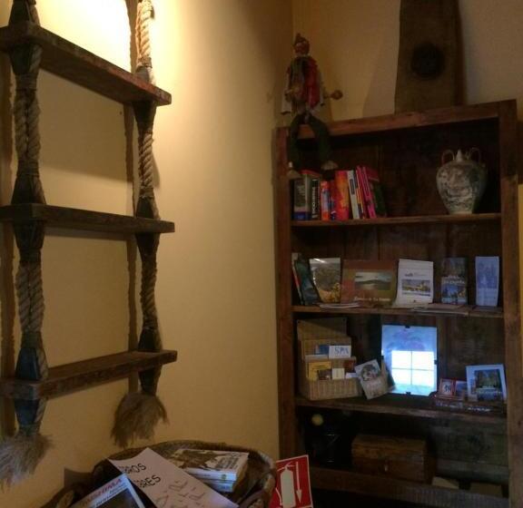 ホテル Rural La Rosa De Los Tiempos