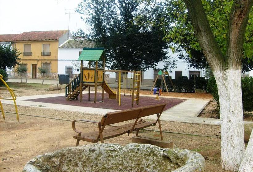 فندق Señorío De Monterruiz