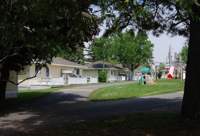 فندق Shining Waters Cottages