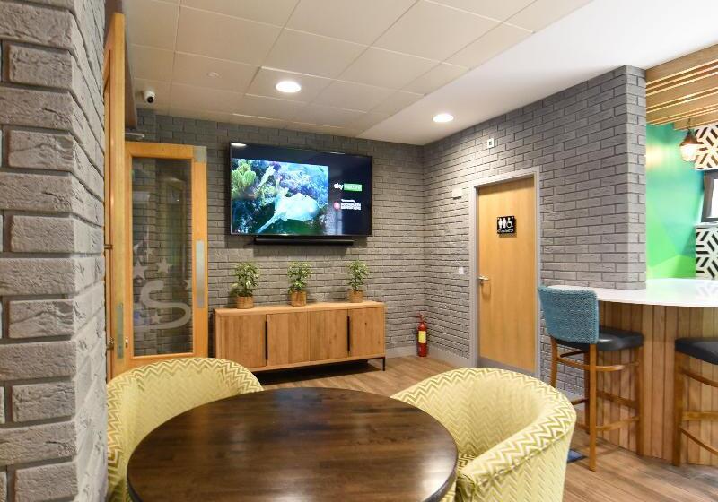 酒店 Snoozles Galway City Centre