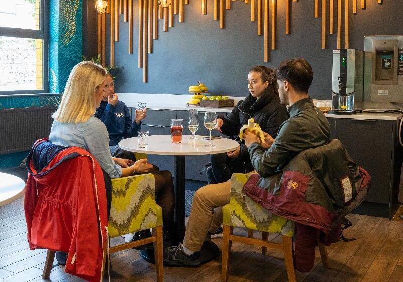 酒店 Snoozles Galway City Centre