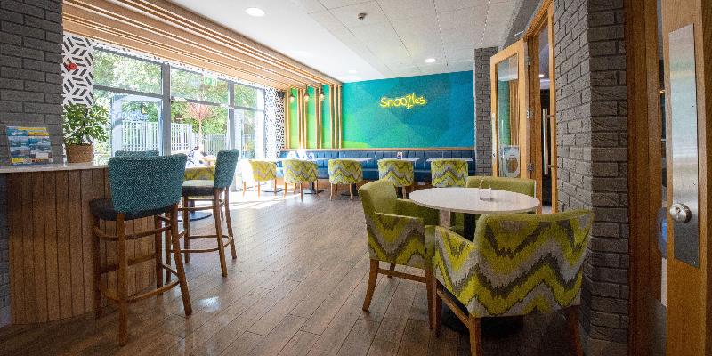 酒店 Snoozles Galway City Centre