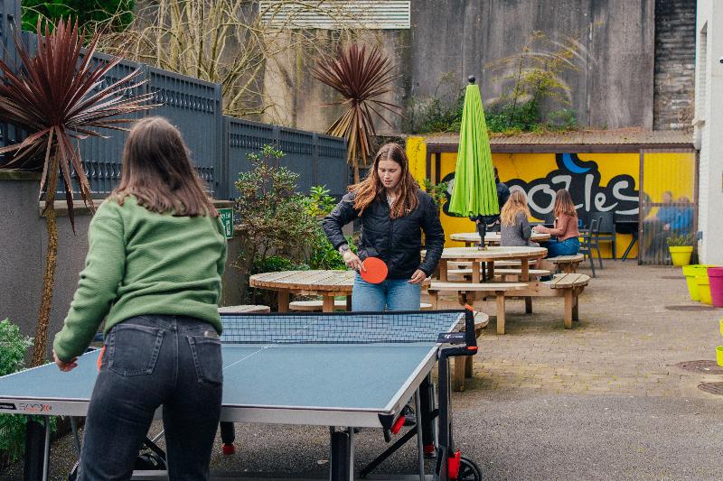 酒店 Snoozles Galway City Centre