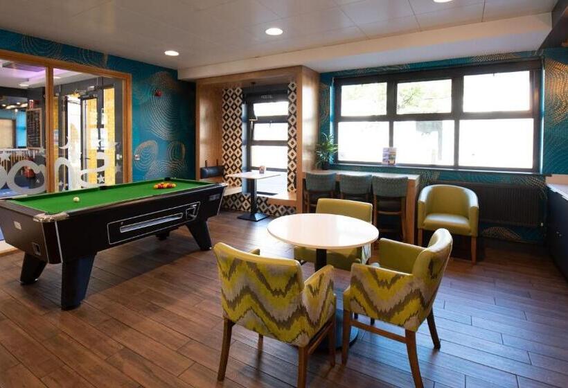 酒店 Snoozles Galway City Centre