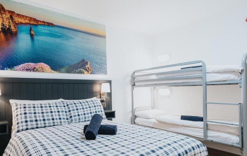 酒店 Snoozles Galway City Centre