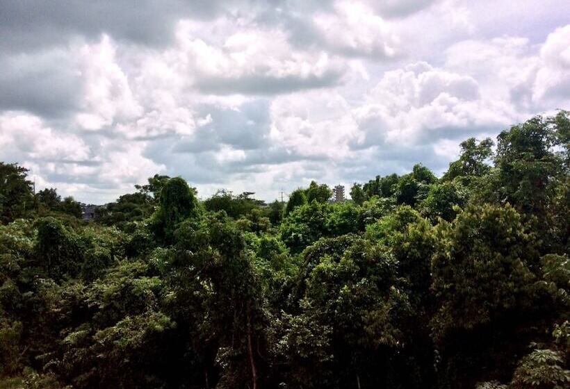 בית מלון כפרי Srisuksant Urban