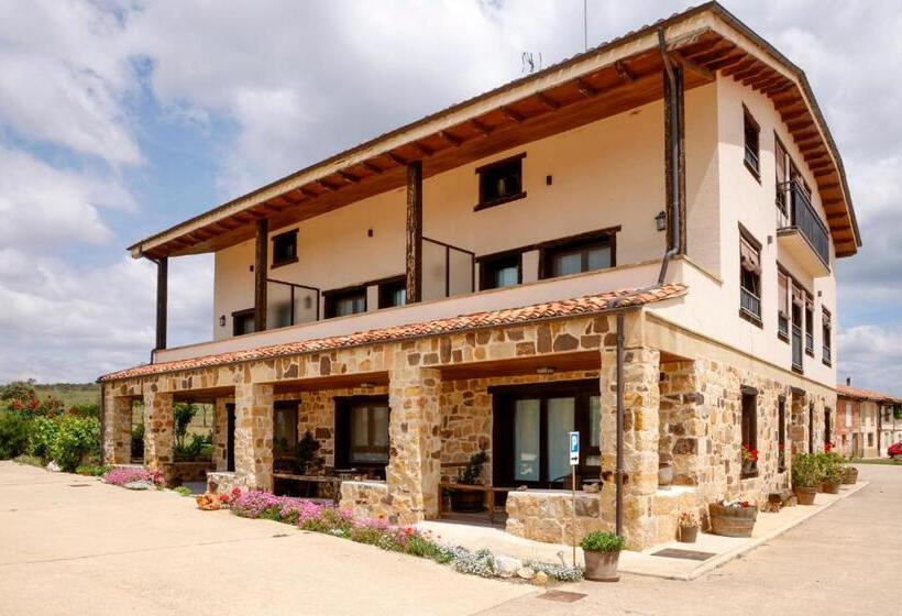 ホテル Valdelinares