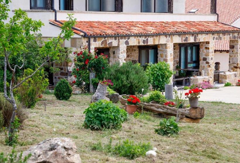 ホテル Valdelinares