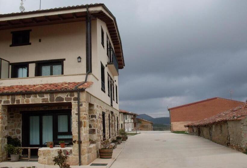 ホテル Valdelinares