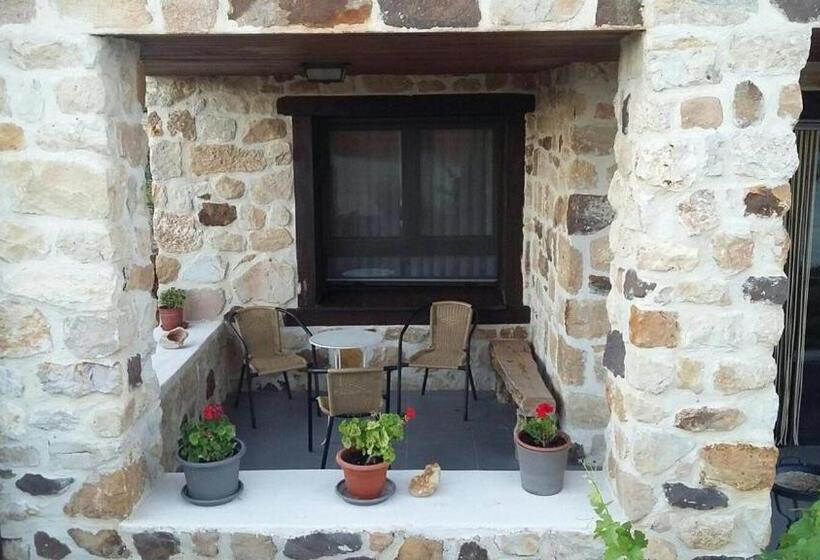 ホテル Valdelinares