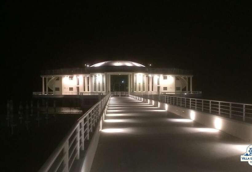 ホテル Villa Del Mare