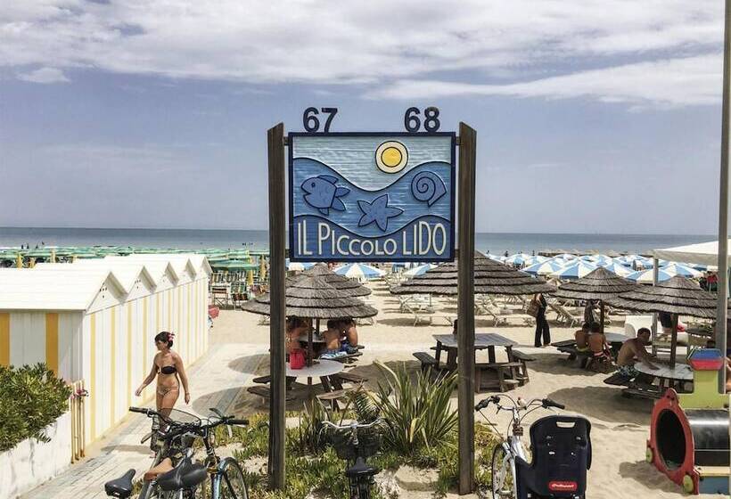 ホテル Villa Del Mare