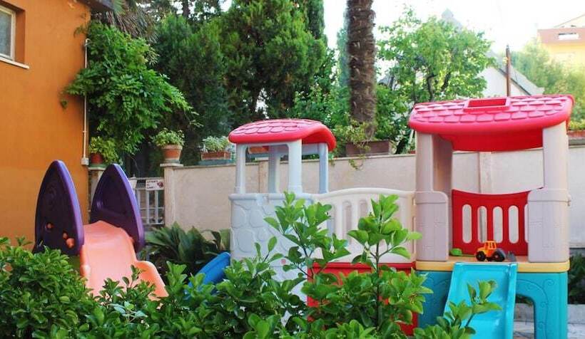 ホテル Villa Del Mare