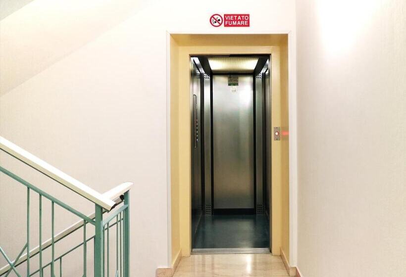 ホテル Villa Del Mare