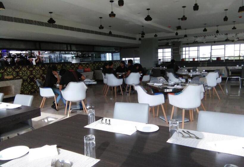 هتل Zone By The Park, Jodhpur