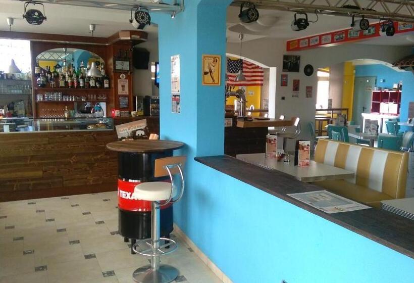 La Quercia Hotel Con Ristorante