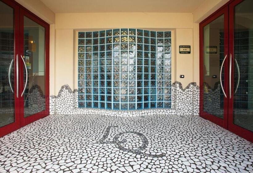 La Quercia Hotel Con Ristorante