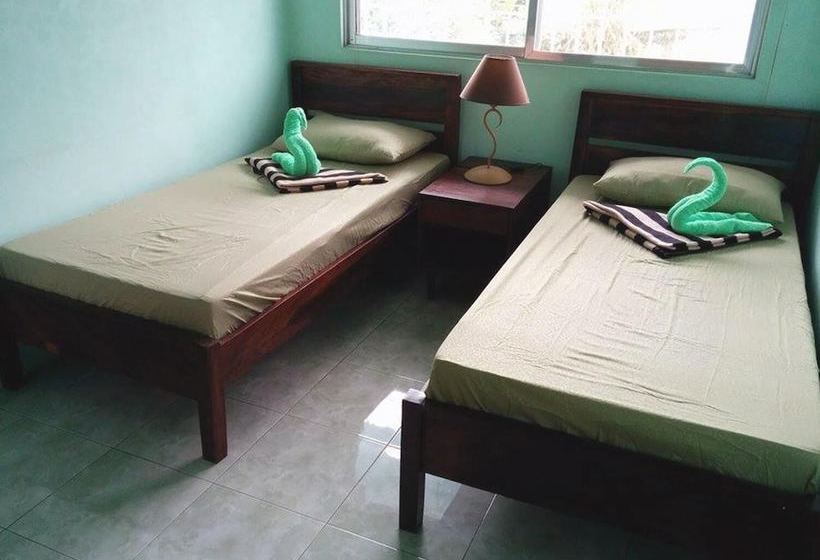 Our Melting Pot Tagaytay  Hostel