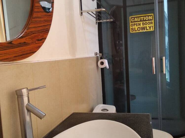 پانسیون Amax Inn Cebu