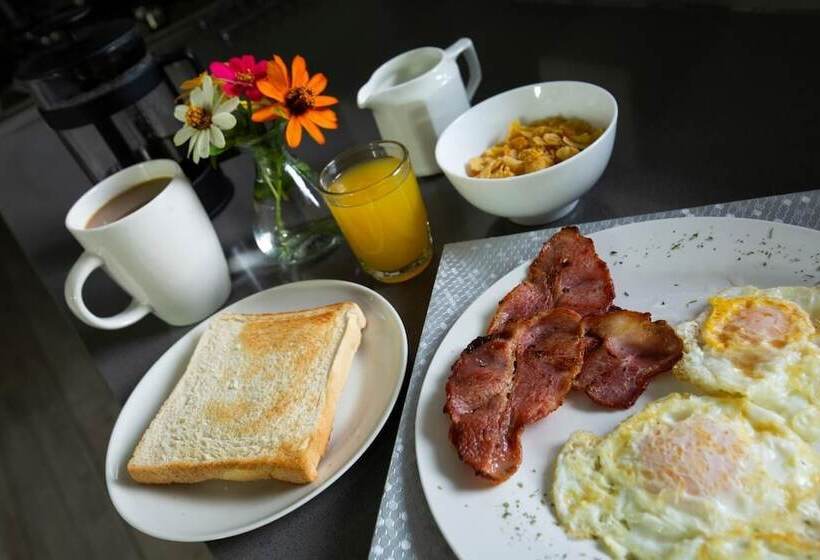 ペンション Angelica Guest House