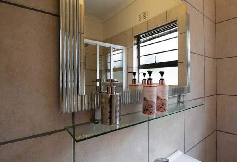 ペンション Angelica Guest House