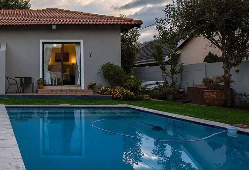 ペンション Angelica Guest House