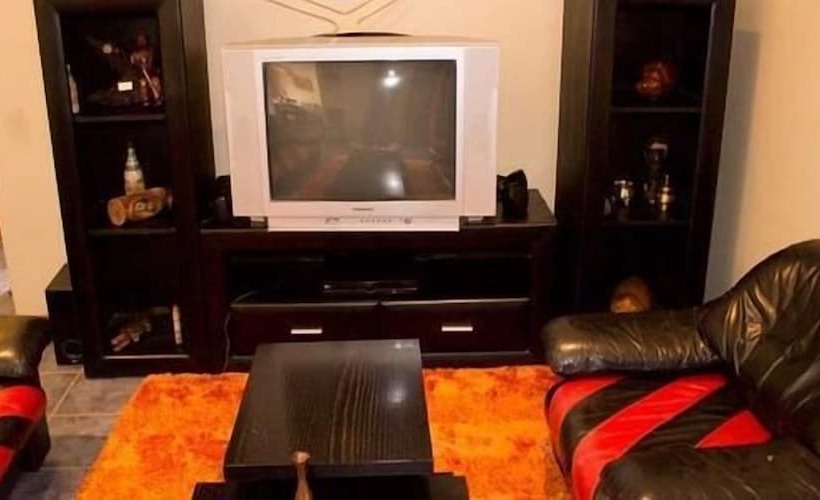 ペンション Ebony And Ivory