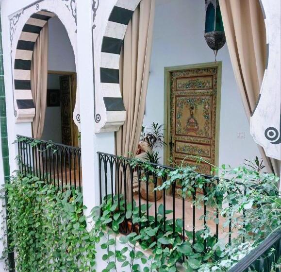 پانسیون El Patio Courtyard House