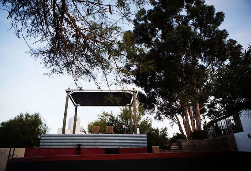 بنسيون Essere Lodge