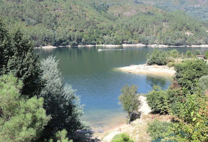 بنسيون Cantinho Das Oliveiras