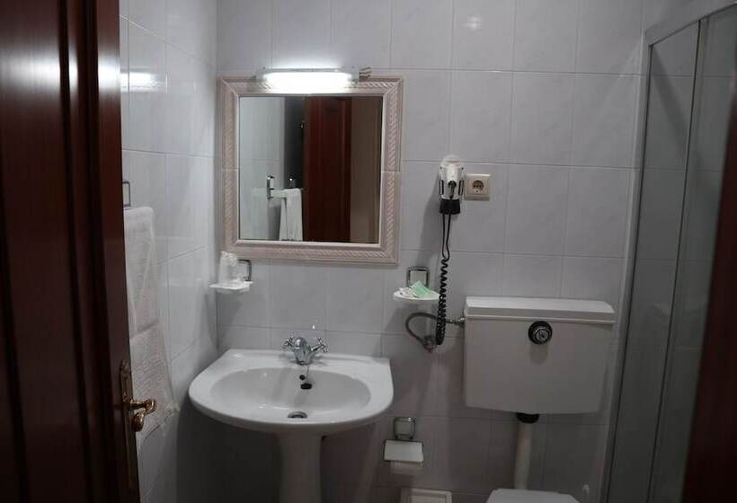 بنسيون Cantinho Das Oliveiras