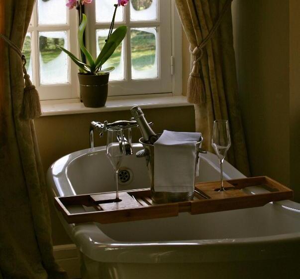 膳宿费 Le Manoir De Herouville