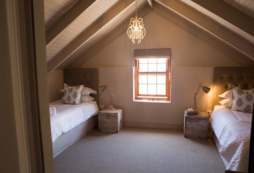 پانسیون Mont D'or Franschhoek