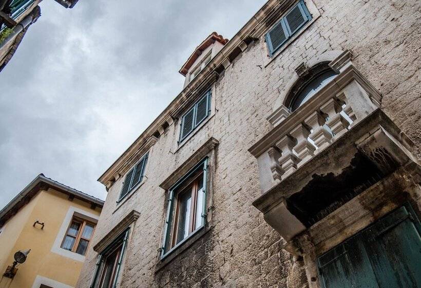 膳宿费 Palace Tartaglia