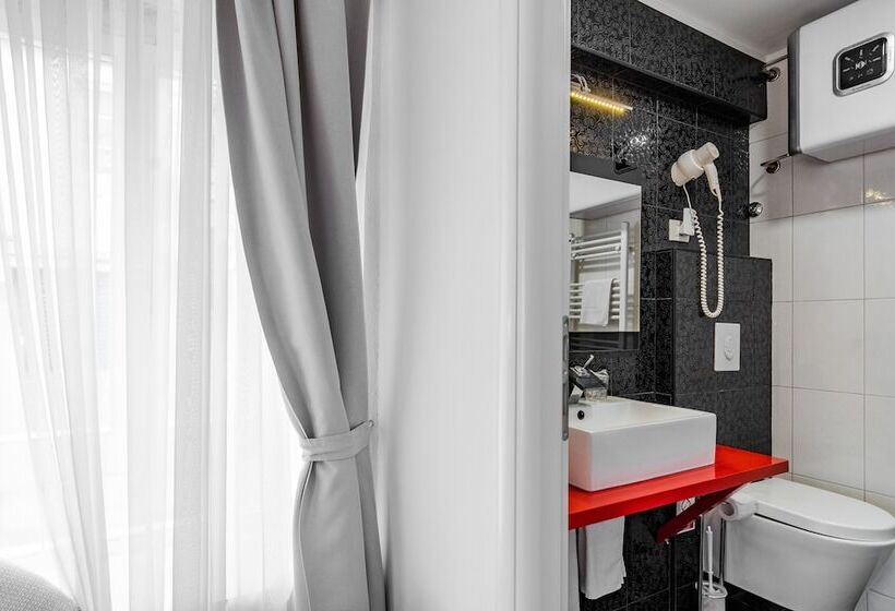 膳宿费 Palace Tartaglia