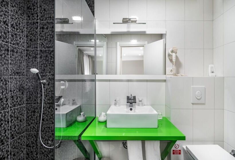 膳宿费 Palace Tartaglia