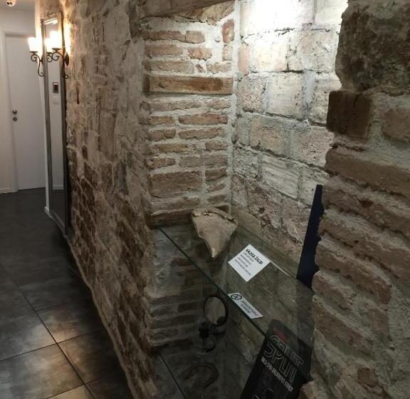 膳宿费 Palace Tartaglia