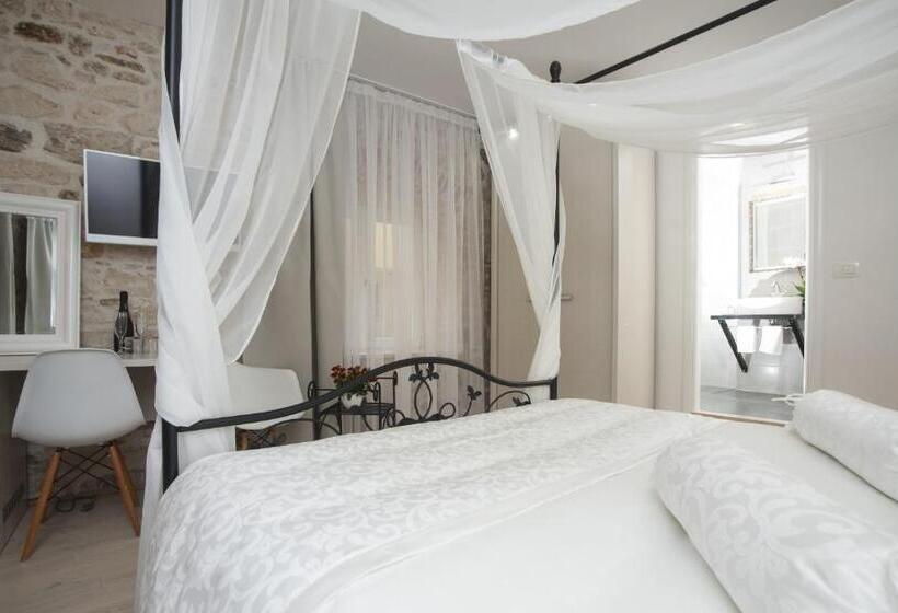 膳宿费 Palace Tartaglia