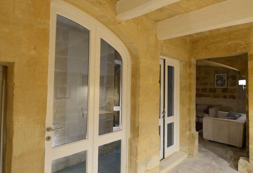 پانسیون Paulos Valletta