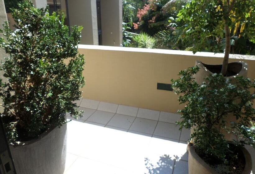 膳宿费 The Links Guest House