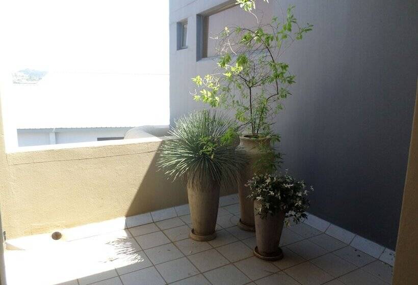 膳宿费 The Links Guest House