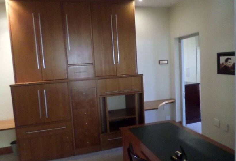 膳宿费 The Links Guest House