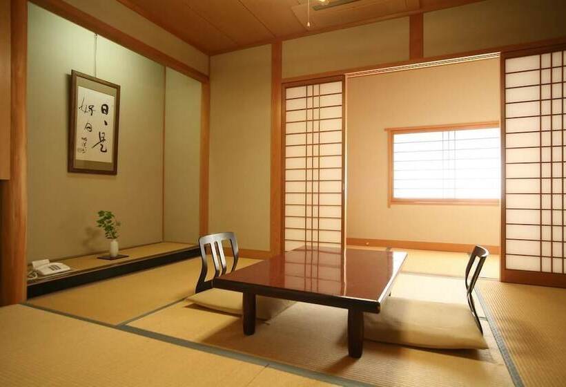 Рёкан Kinosaki Onsen Kawaguchiya Honkan