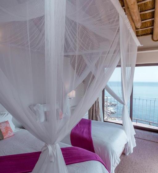 Whale Huys Luxury Oceanfront Eco Villa