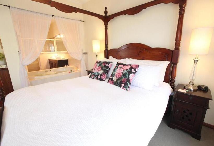 Wine And Roses Bed And Breakfast